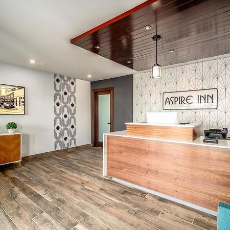 Aspire Inn Studios & Spas Bellflower Eksteriør billede