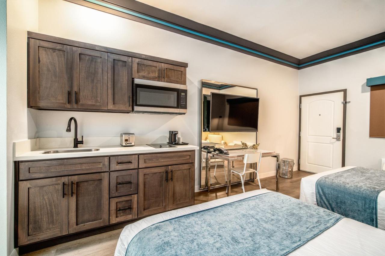 Aspire Inn Studios & Spas Bellflower Eksteriør billede