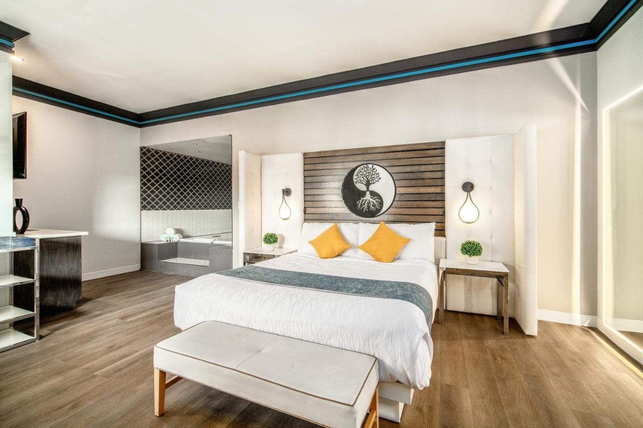 Aspire Inn Studios & Spas Bellflower Eksteriør billede