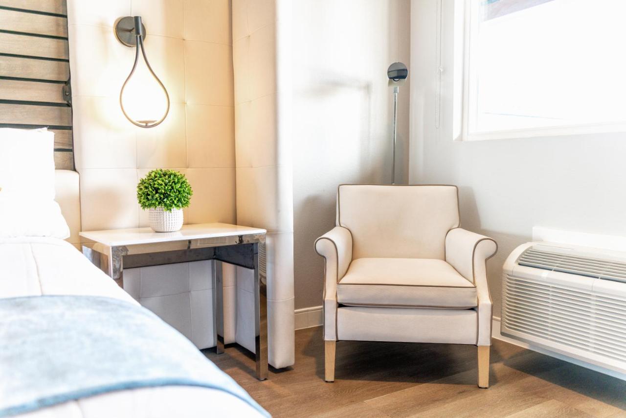 Aspire Inn Studios & Spas Bellflower Eksteriør billede