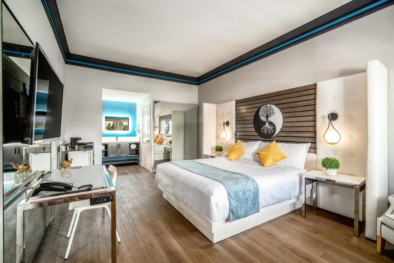 Aspire Inn Studios & Spas Bellflower Eksteriør billede
