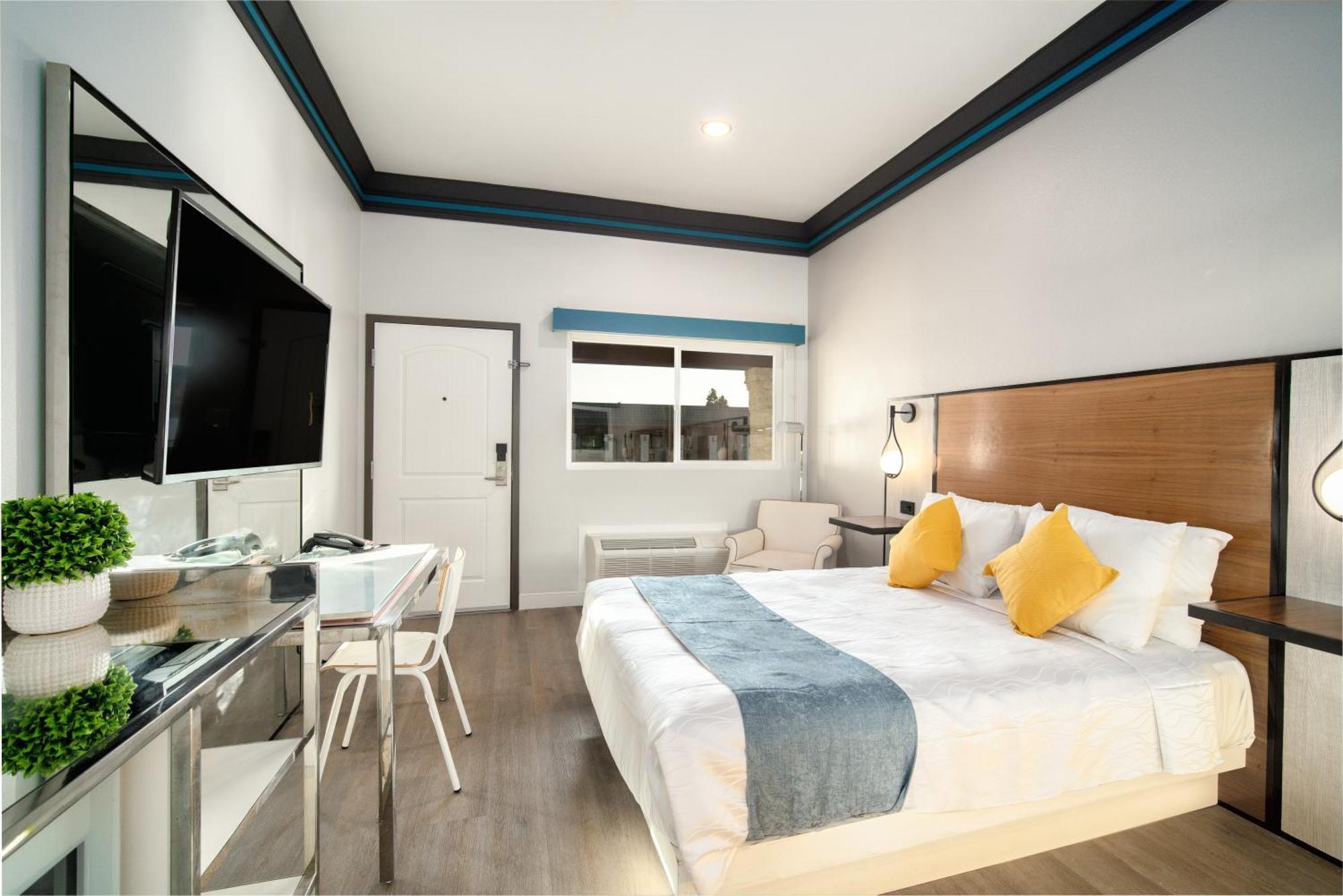 Aspire Inn Studios & Spas Bellflower Eksteriør billede