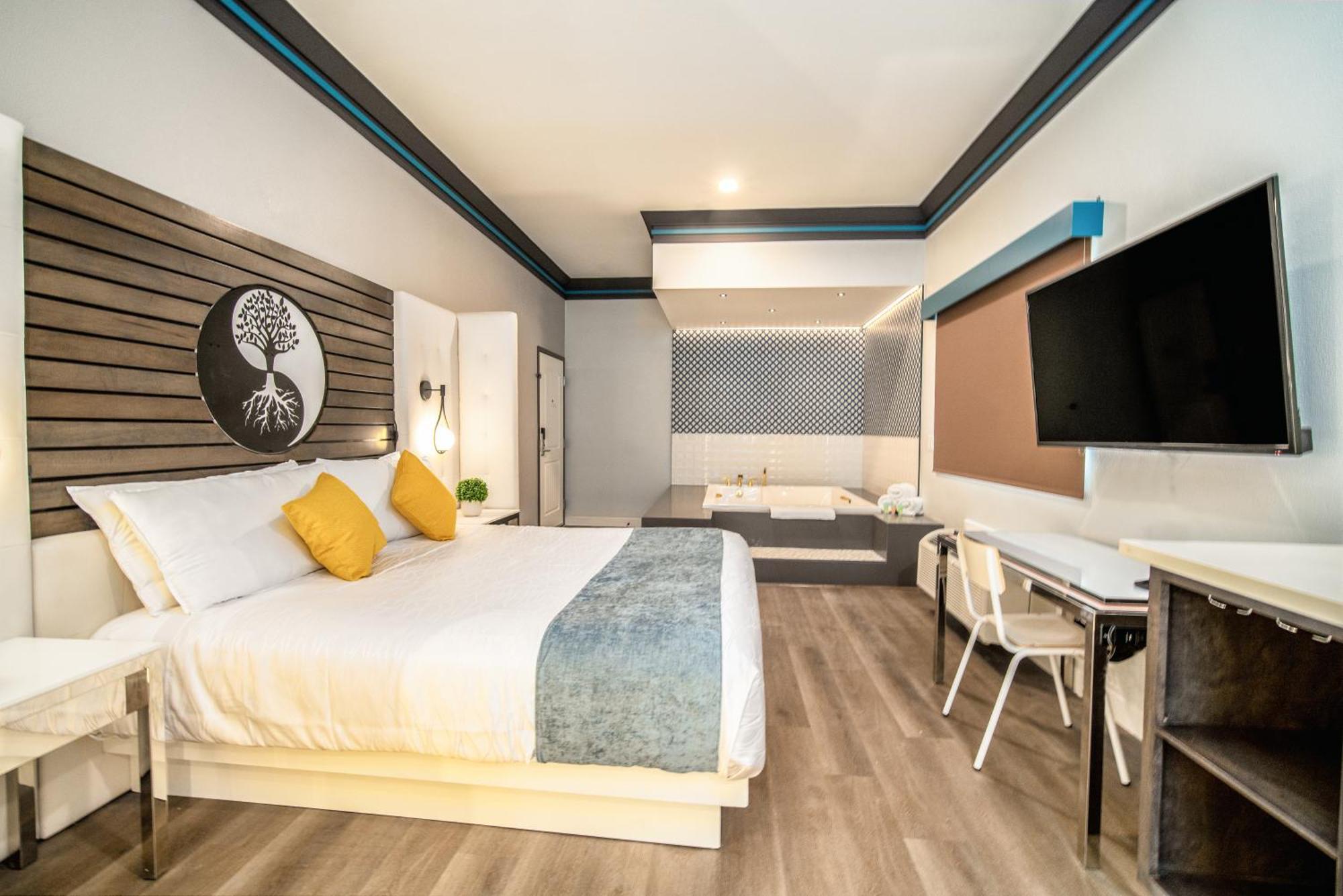 Aspire Inn Studios & Spas Bellflower Eksteriør billede